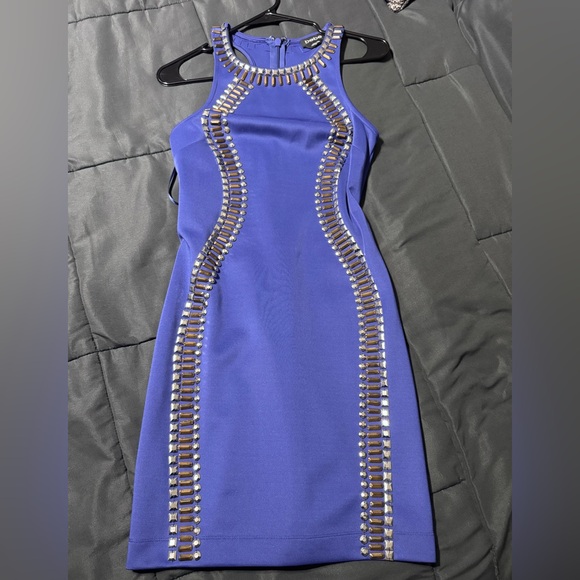 Bebe - Picture 3 of 4